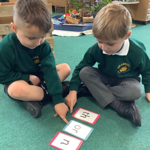 Enjoying Phonics